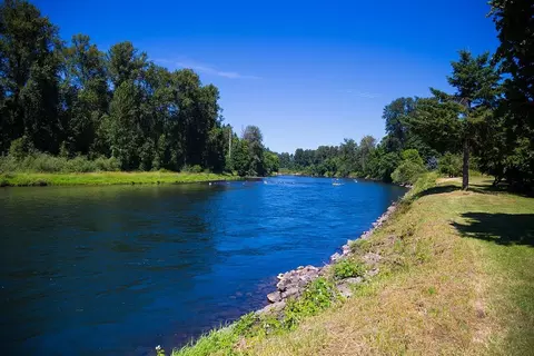 View/Area - 5235 Red Oak Dr, Springfield, OR 97478 photo 1 of 2