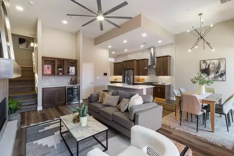 742 Avenida Vera Crz, Santa Fe, NM 87506