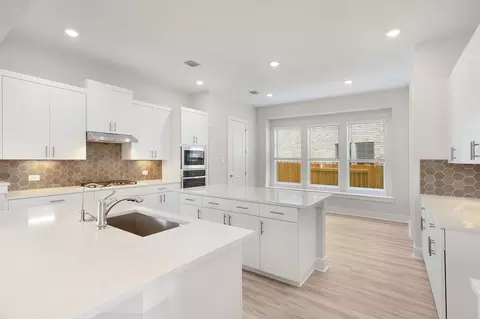 Kitchen - 100 Ridgewell Loop, Georgetown, TX 78633 photo 2 of 2