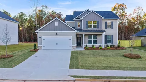 215 Staffin Dr, Senoia, GA 30276