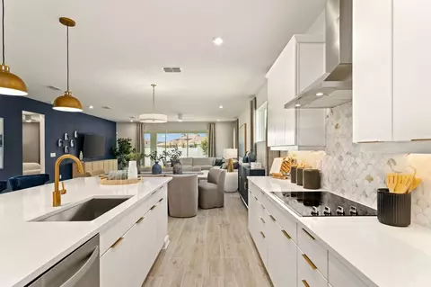 Kitchen - 13037 Pierce St, Parrish, FL 34219 photo 2 of 3