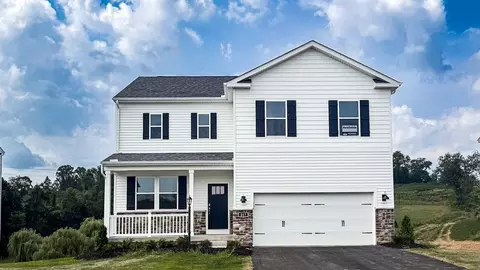 100 Victoria Dr, Coraopolis, PA 15108
