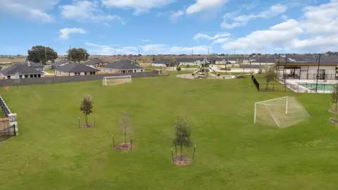 View/Area - 1004 Switchgrass Ct, Sealy, TX 77474 photo 3 of 4