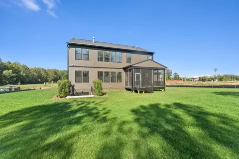 5413 Cross Ln, Woodbridge, VA 22192