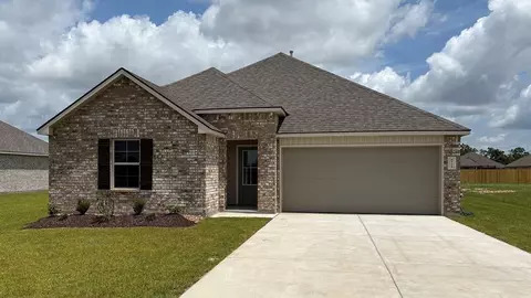 8114 Caden Ln, Iowa, LA 70647