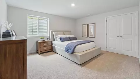 Bedroom - 2110 Creek View Ln, Raymore, MO 64083 photo 5 of 5