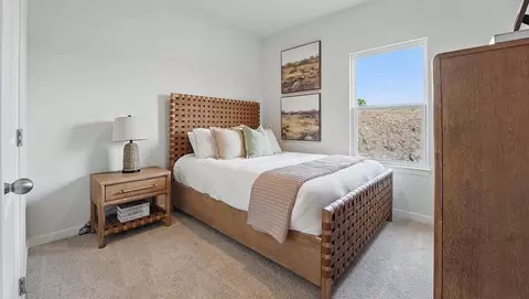 Bedroom - 2110 Creek View Ln, Raymore, MO 64083 photo 4 of 5