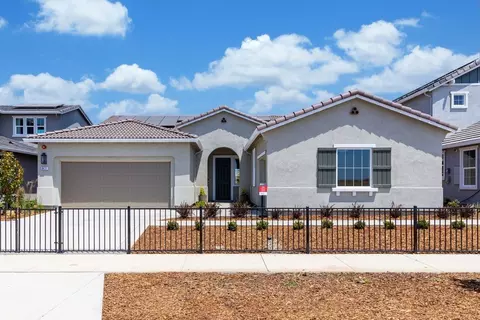 8427 Kyler Rd, Elk Grove, CA 95757