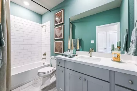 Bath - 2040 Bluestem Rd, Celina, TX 75009 photo 4 of 8