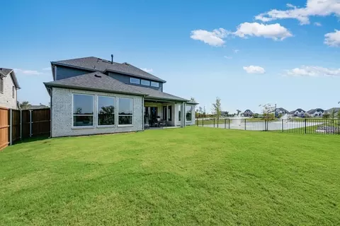 Exterior - 2040 Bluestem Rd, Celina, TX 75009 photo 5 of 12
