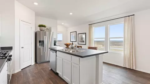 Kitchen - 314 Arnold Loop, Uhland, TX 78640 photo 3 of 9