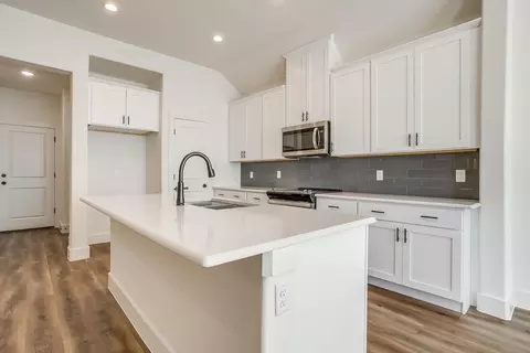 Kitchen - Springfield Rd, Springtown, TX 76082 photo 1 of 8