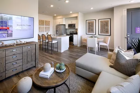 Living - 9198 Waverly Ln, Riverside, CA 92503 photo 1 of 2