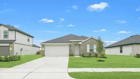 104 Rustic Creek Ct, Dayton, TX 77535