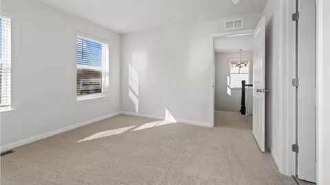 Bedroom - 1566 Bentstalk Dr, Frederick, MD 21703 photo 4 of 17
