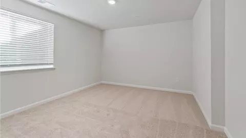 Bedroom - 1566 Bentstalk Dr, Frederick, MD 21703 photo 9 of 17