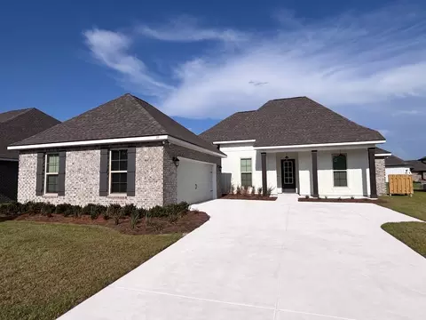 19 Chirp Ln, Freeport, FL 32439