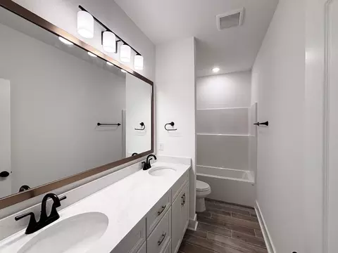 Bath - 19 Chirp Ln, Freeport, FL 32439 photo 1 of 4