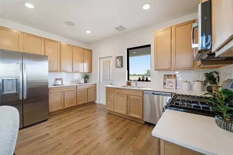 Kitchen - 14203 Firecracker Ln, Splendora, TX 77372 photo 3 of 4