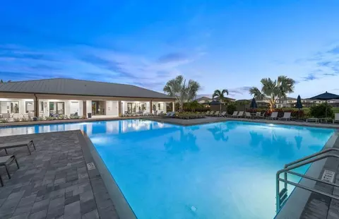 Exterior - 616 Cotella Cv, Bradenton, FL 34212 photo 10 of 13