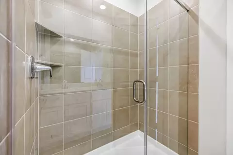 Bath - 715 Carson Dr, Forney, TX 75126 photo 2 of 11