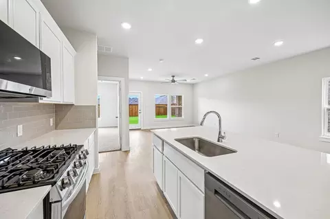 Kitchen - 715 Carson Dr, Forney, TX 75126 photo 3 of 14