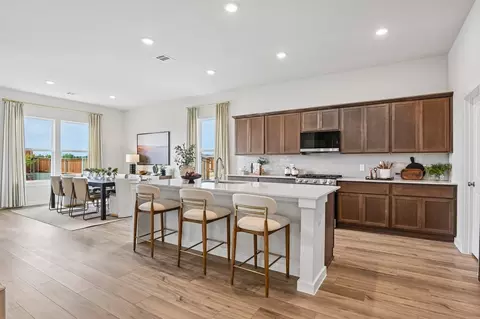 Kitchen - 715 Carson Dr, Forney, TX 75126 photo 7 of 13