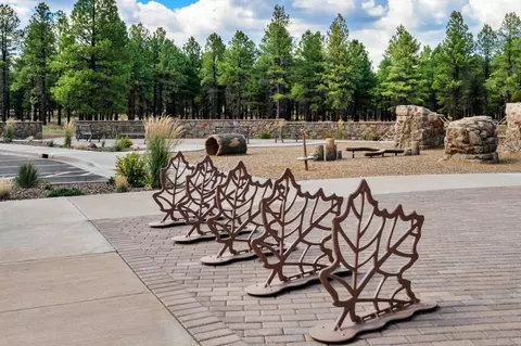 Exterior - 2604 S Gamma Loop, Flagstaff, AZ 86001 photo 2 of 6