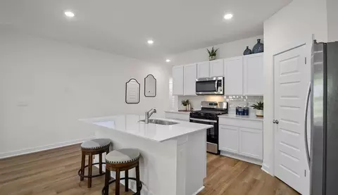 Kitchen - 4328 Sloan Dr, Alexander, AR 72002 photo 3 of 3