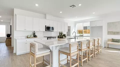 Kitchen - Mccutchen Rd & Progress Rd, Bakersfield, CA 93311 photo 1 of 5
