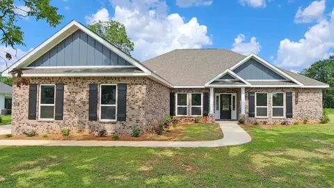 6601 Palm Pointe Dr, Ocean Springs, MS 39564