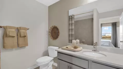 Bath - 446 Hanson St, Frederick, MD 21701 photo 5 of 12