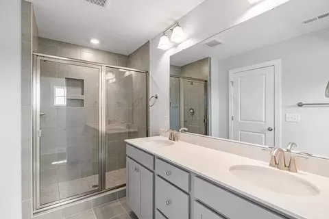 Bath - 1025 Breadsell Ln, Wake Forest, NC 27587 photo 4 of 4