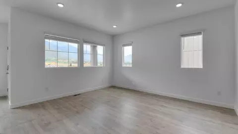Living - 2007 E Corriente Dr #342, Salem, UT 84653 photo 1 of 5