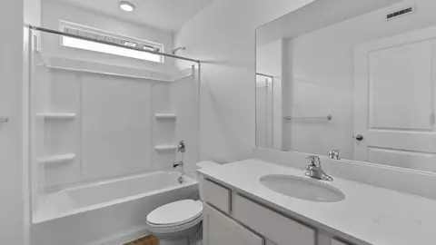 Bath - 2007 E Corriente Dr #342, Salem, UT 84653 photo 2 of 7
