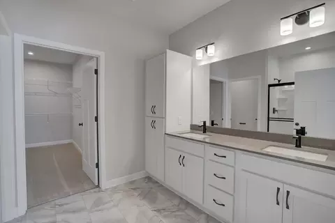 Bath - 20117 79th Ave, Corcoran, MN 55340 photo 1 of 2