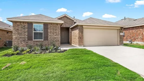 10529 Dovetail Ln, Crowley, TX 76036