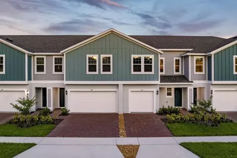 154 Glass Onion Dr, Groveland, FL 34737