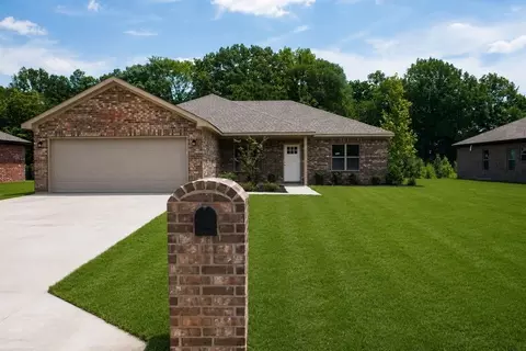 5400 Lotus St, Jonesboro, AR 72404