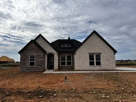 141 Pheasant Run Dr, New Fairview, TX 76078
