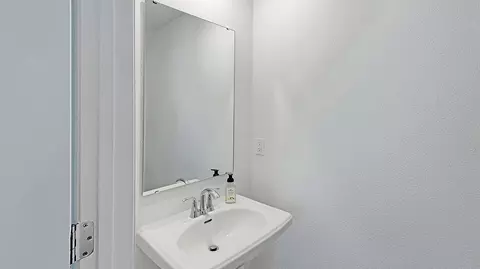 Bath - 57 Smokerise Dr, Saint Augustine, FL 32092 photo 3 of 6