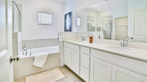 Bath - 57 Smokerise Dr, Saint Augustine, FL 32092 photo 1 of 6