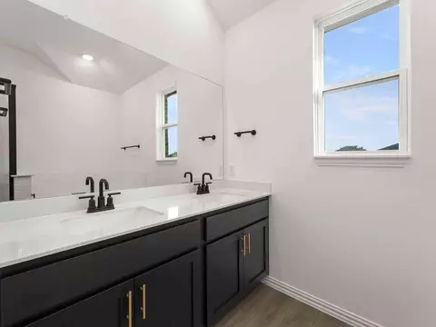 Bath - 3993 Olin Way, Celina, TX 75009 photo 2 of 6