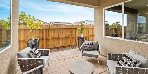 Exterior - 373 Huckleberry Ln S, Madera, CA 93636 photo 3 of 8