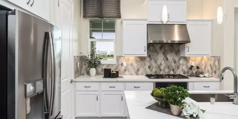 Kitchen - 373 Huckleberry Ln S, Madera, CA 93636 photo 4 of 4