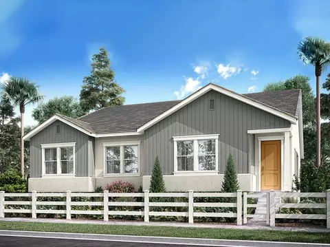 Exterior - 373 Huckleberry Ln S, Madera, CA 93636 photo 4 of 8