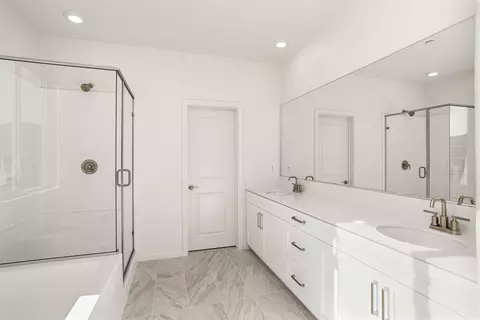 Bath - 29665 Lisa Cir, Winchester, CA 92596 photo 1 of 3