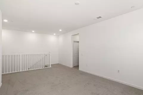Living - 29665 Lisa Cir, Winchester, CA 92596 photo 2 of 2