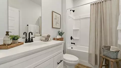 Bath - 13300 Sarsen Loop, Vancleave, MS 39565 photo 2 of 11