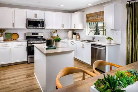 Kitchen - 6082 Landmark Way, Banning, CA 92220 photo 2 of 2